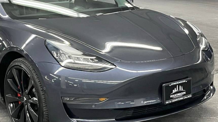 2018 Tesla Model 3 5YJ3E1EB8JF072937