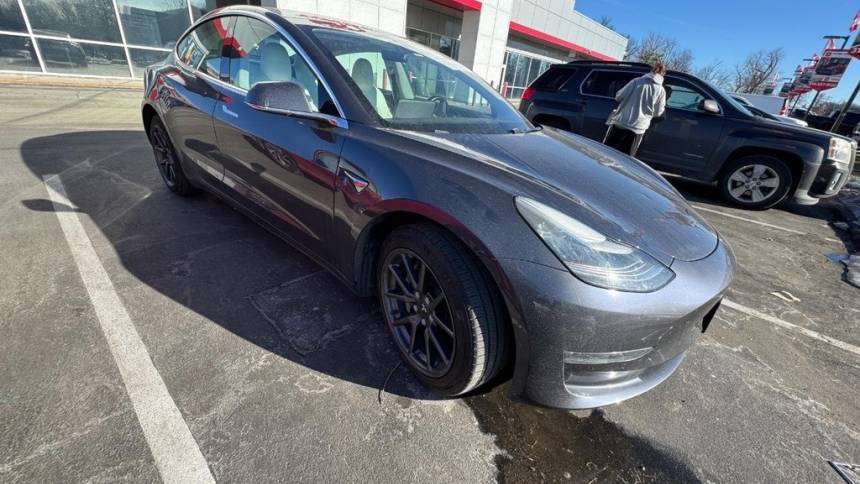 2018 Tesla Model 3 5YJ3E1EA7JF166783