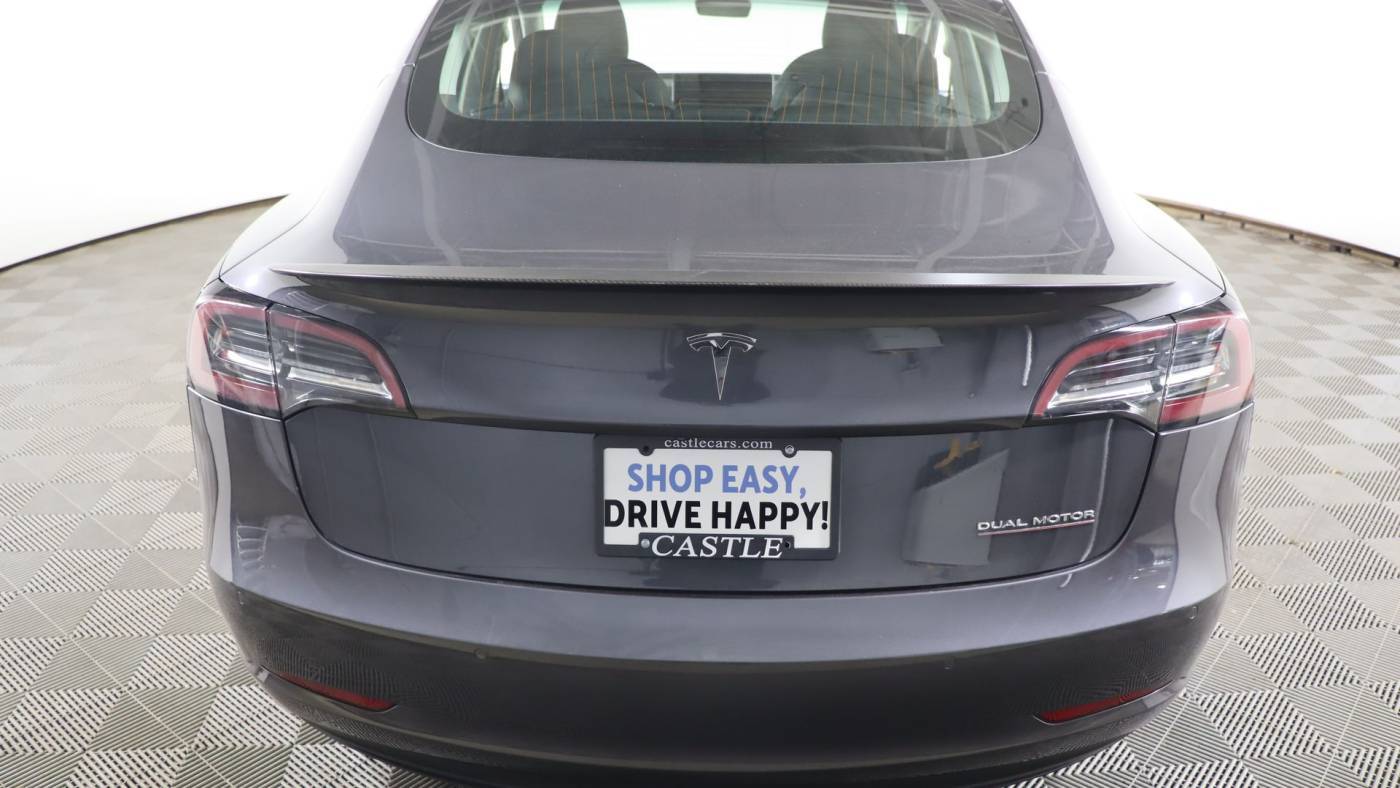 2018 Tesla Model 3 5YJ3E1EB4JF073017