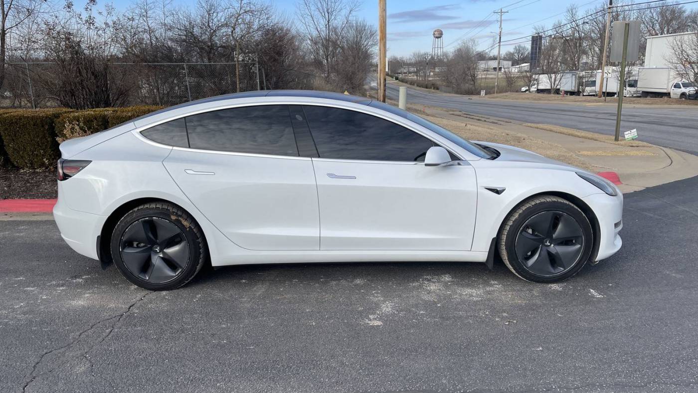 2018 Tesla Model 3 5YJ3E1EB0JF067201