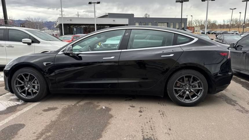 2019 Tesla Model 3 5YJ3E1EA7KF484534