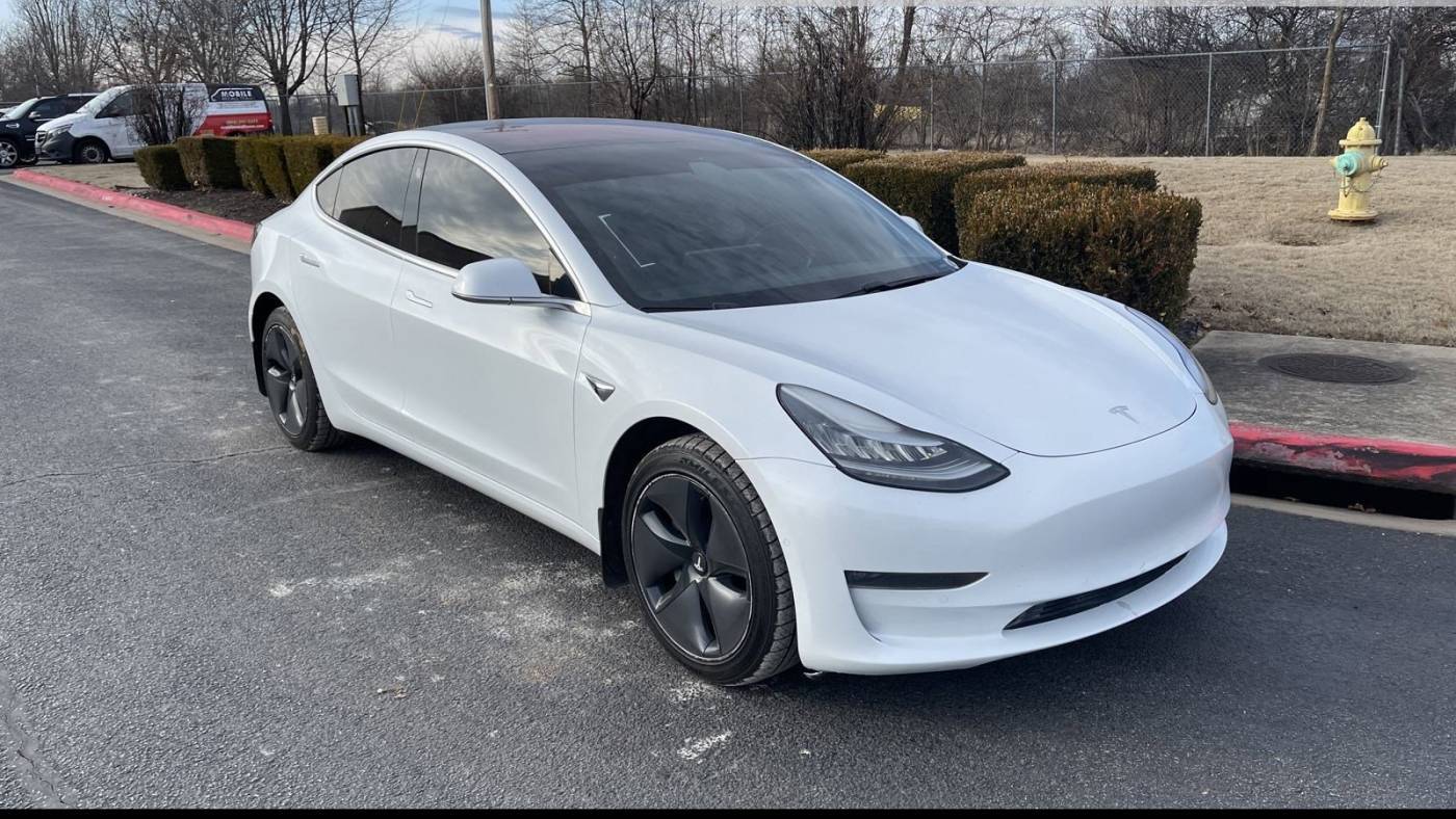 2018 Tesla Model 3 5YJ3E1EB0JF067201