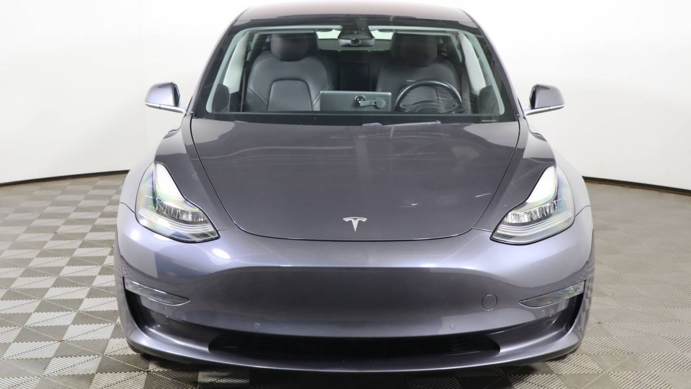 2018 Tesla Model 3 5YJ3E1EB4JF073017