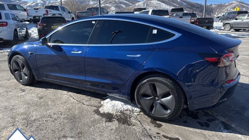 2019 Tesla Model 3 5YJ3E1EA9KF190391