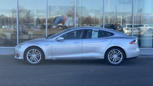 2015 Tesla Model S 5YJSA1S27FF091580