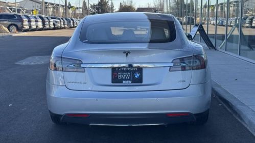 2015 Tesla Model S 5YJSA1S27FF091580