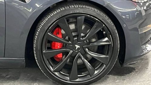 2018 Tesla Model 3 5YJ3E1EB8JF072937