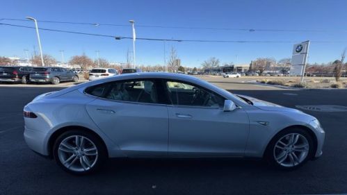 2015 Tesla Model S 5YJSA1S27FF091580