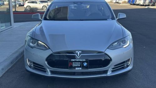 2015 Tesla Model S 5YJSA1S27FF091580