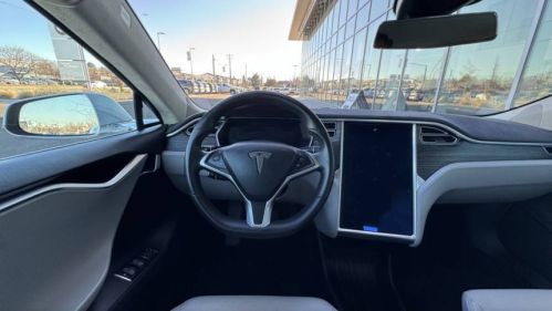 2015 Tesla Model S 5YJSA1S27FF091580