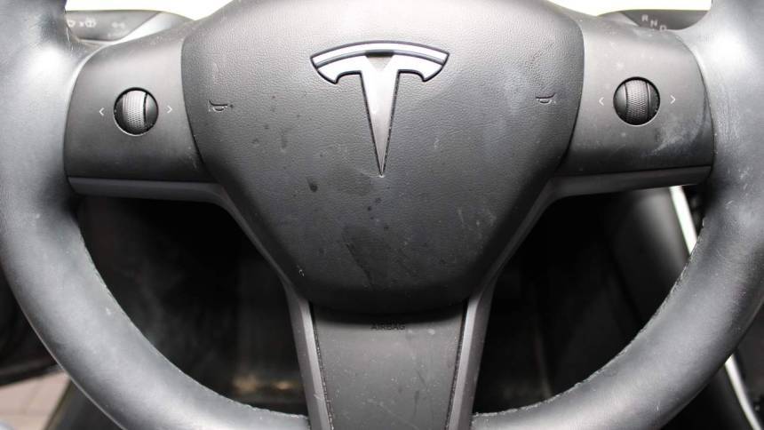 2019 Tesla Model 3 5YJ3E1EB1KF391758