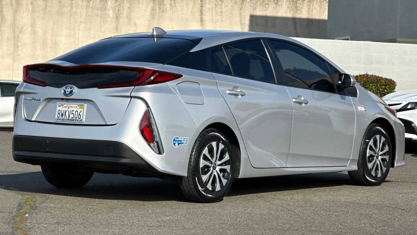 2021 Toyota Prius Prime JTDKAMFP1M3186735