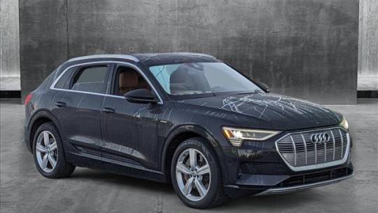 2019 Audi e-tron WA1LAAGE7KB023374