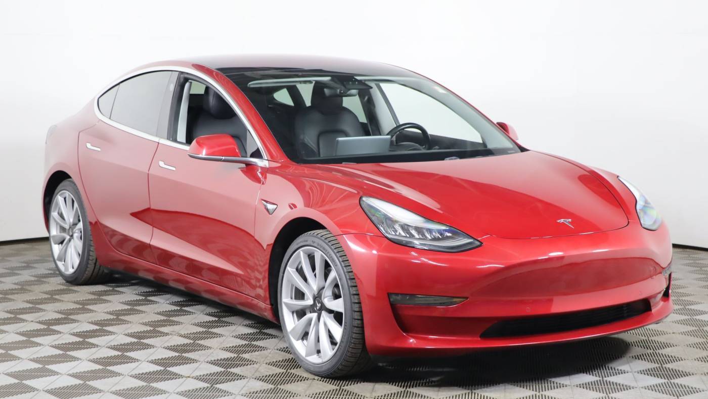 2018 Tesla Model 3 5YJ3E1EB5JF146105