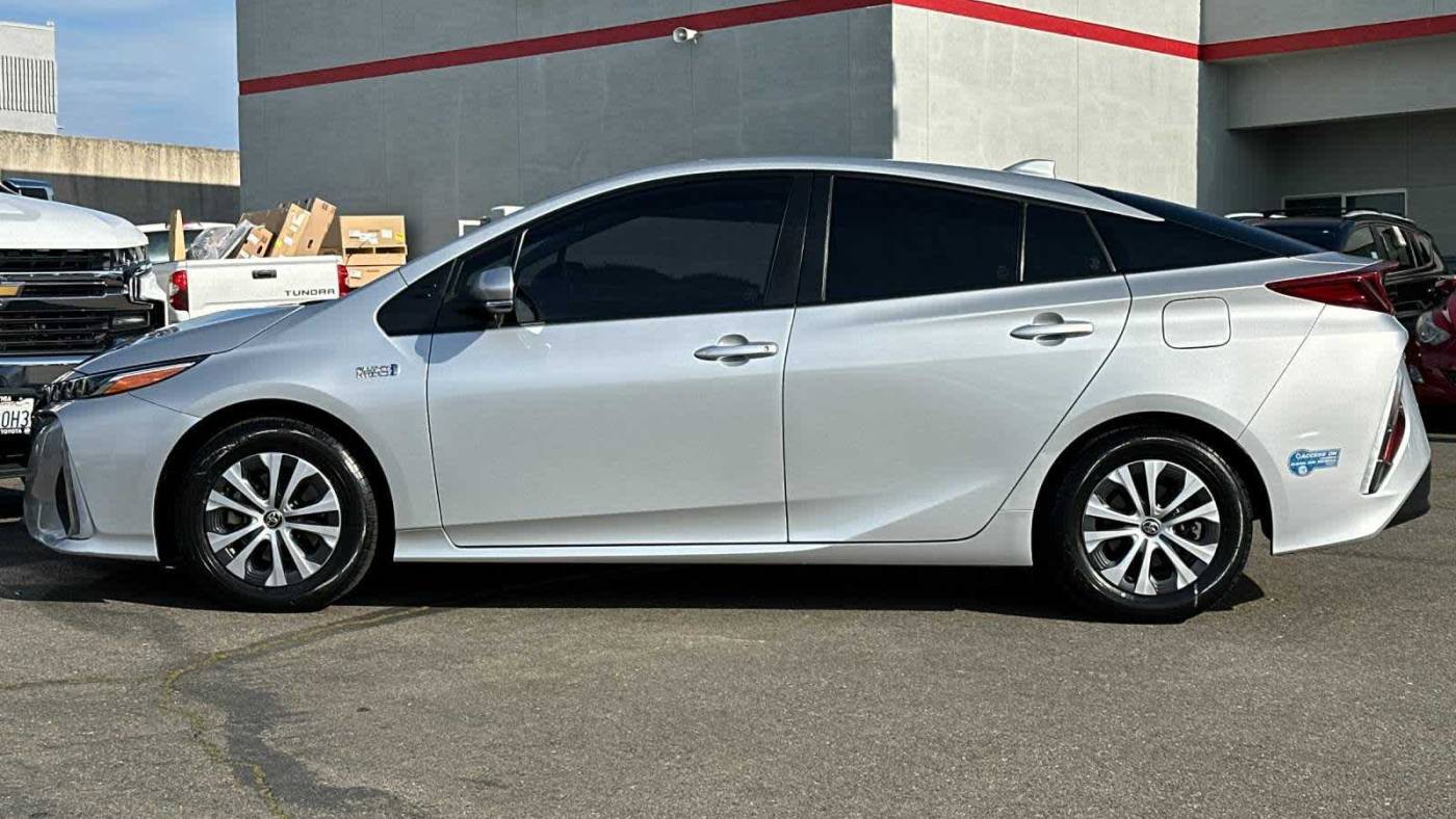 2021 Toyota Prius Prime JTDKAMFP1M3186735