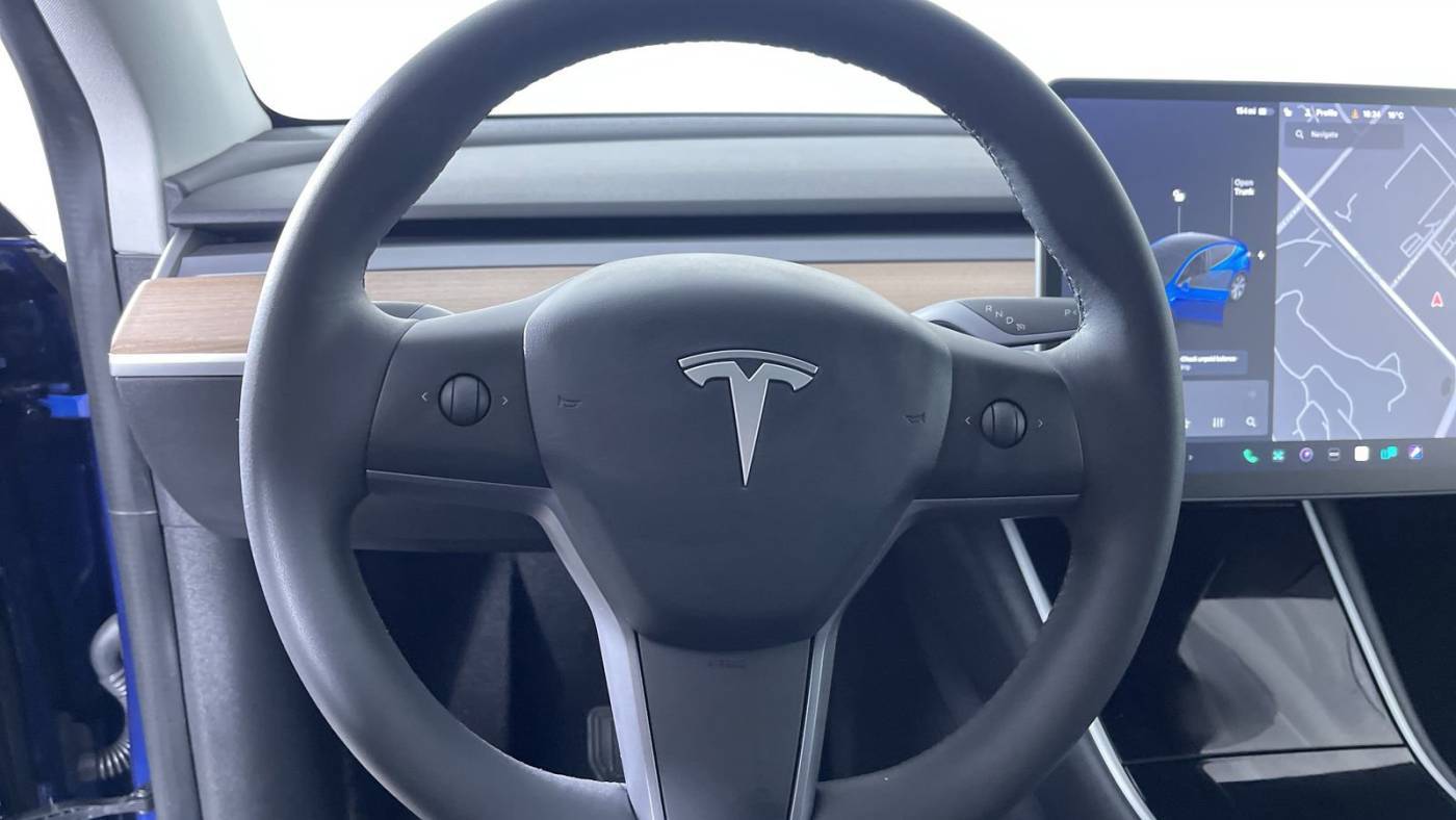 2020 Tesla Model Y 5YJYGDEE0LF055855