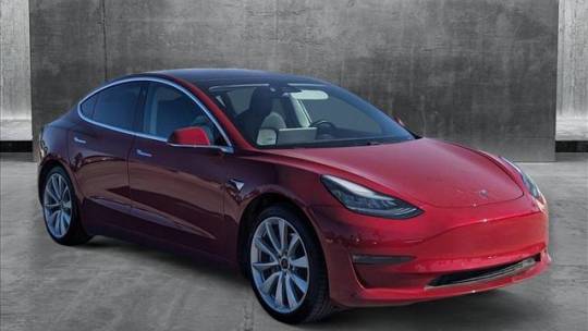 2018 Tesla Model 3 5YJ3E1EB9JF121661