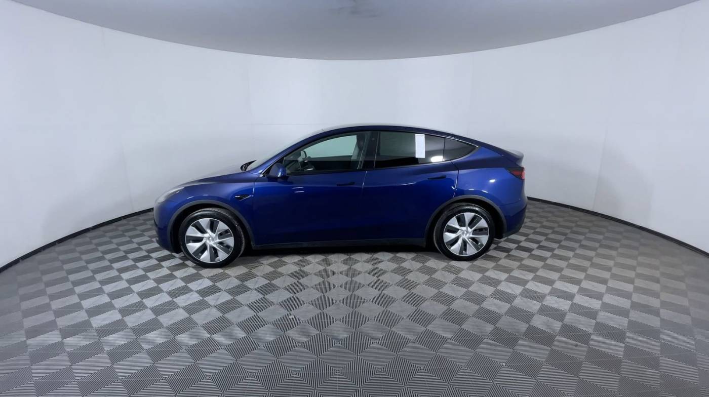 2020 Tesla Model Y 5YJYGDEE0LF055855