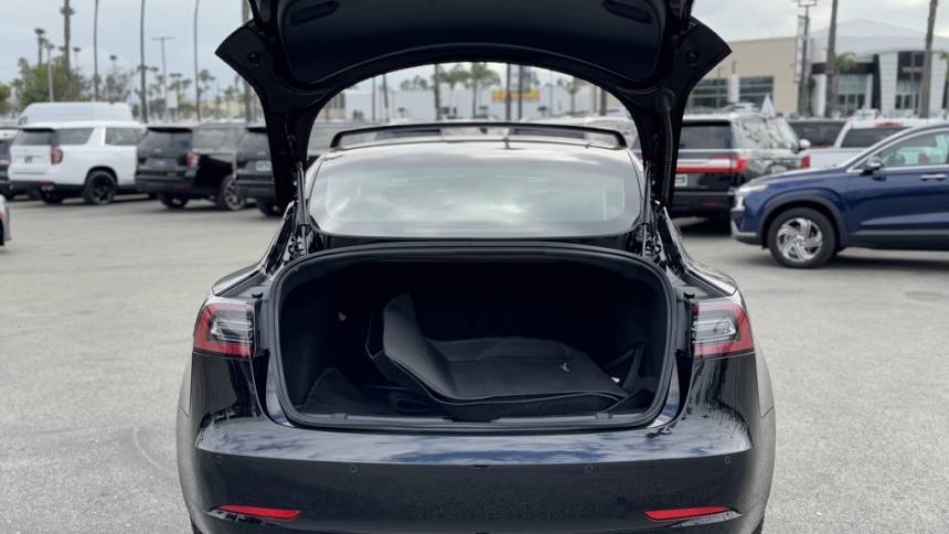 2019 Tesla Model 3 5YJ3E1EB8KF197079