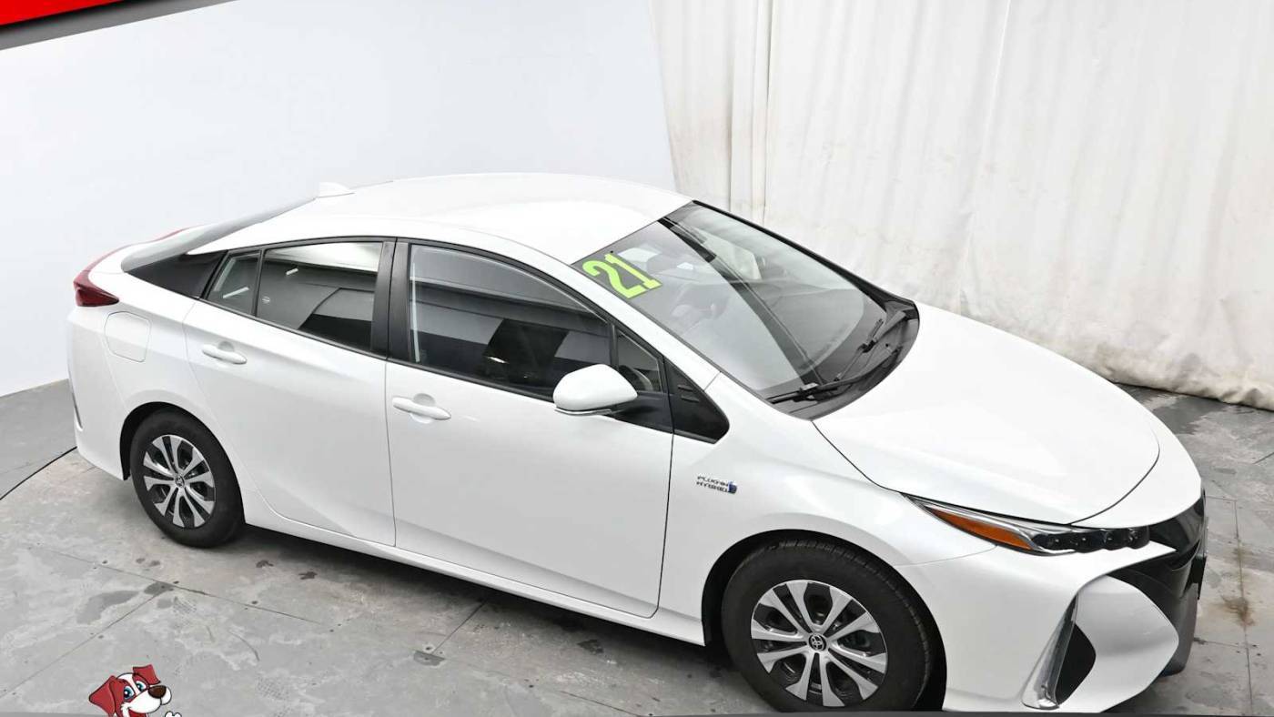 2021 Toyota Prius Prime JTDKAMFP4M3195588