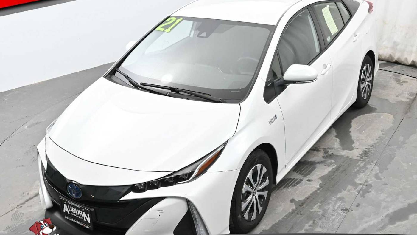 2021 Toyota Prius Prime JTDKAMFP4M3195588