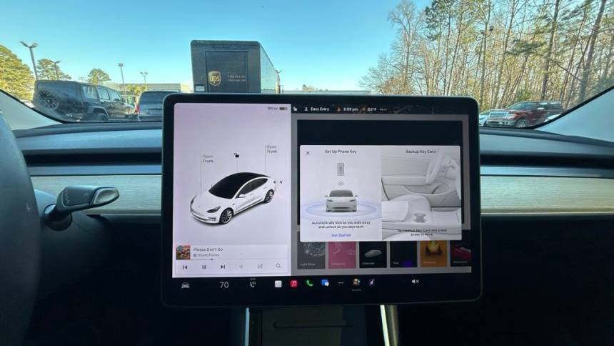 2018 Tesla Model 3 5YJ3E1EA5JF015845