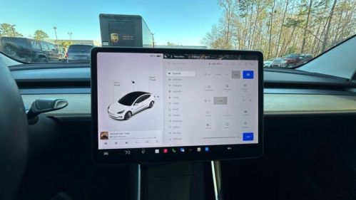 2018 Tesla Model 3 5YJ3E1EA5JF015845