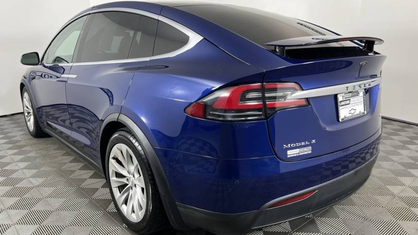 2017 Tesla Model X 5YJXCBE2XHF042720