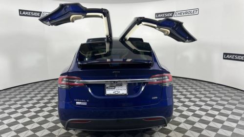 2017 Tesla Model X 5YJXCBE2XHF042720