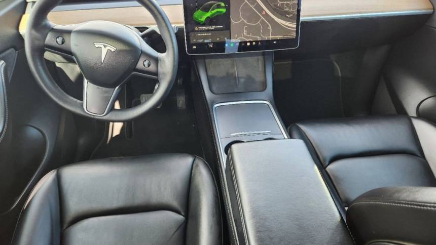 2021 Tesla Model Y 5YJYGDEE2MF180857