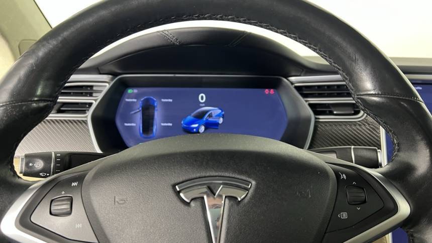 2017 Tesla Model X 5YJXCBE2XHF042720