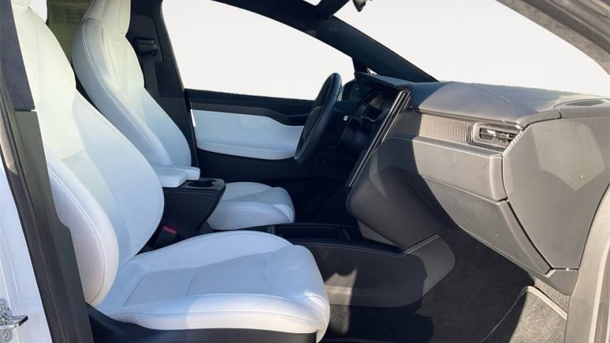 2020 Tesla Model X 5YJXCDE48LF306670