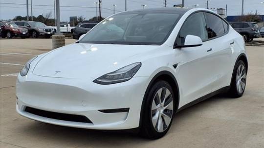 2021 Tesla Model Y 5YJYGDEE5MF065816