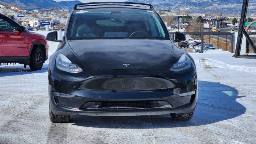 2021 Tesla Model Y 5YJYGDEE2MF180857