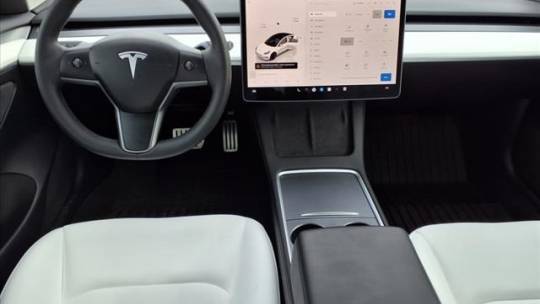 2023 Tesla Model 3 5YJ3E1EC2PF586042