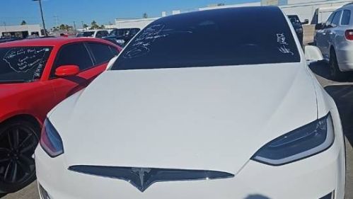 2018 Tesla Model X 5YJXCDE27JF122252