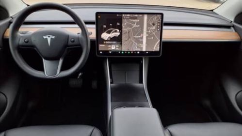 2021 Tesla Model Y 5YJYGDEE5MF065816