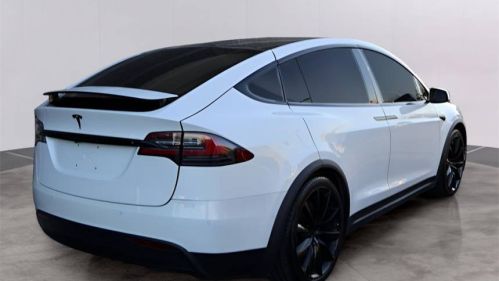 2016 Tesla Model X 5YJXCDE22GF026425