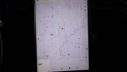 2016 Tesla Model X 5YJXCDE22GF026425