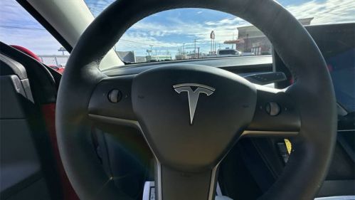 2021 Tesla Model Y 5YJYGDEE5MF202544