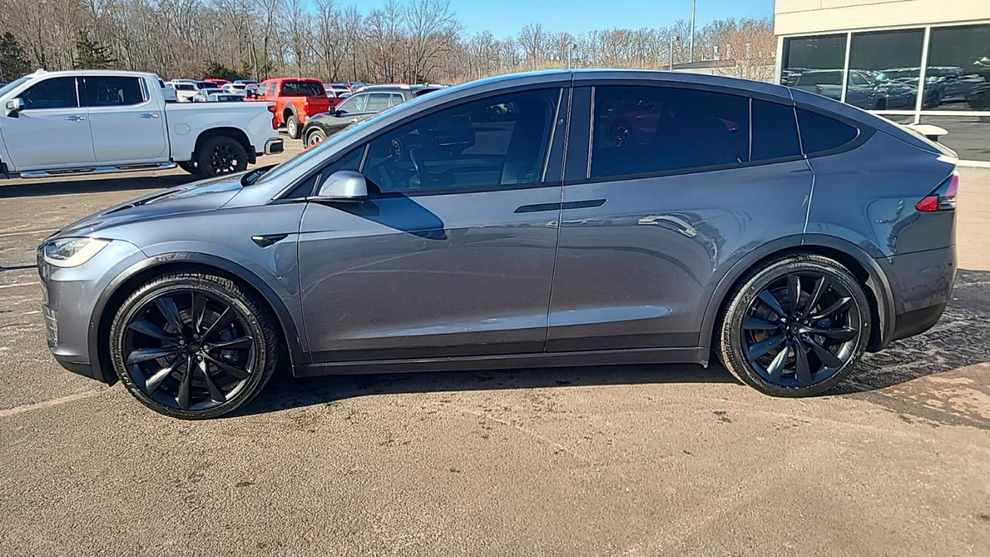 2018 Tesla Model X 5YJXCDE26JF101229