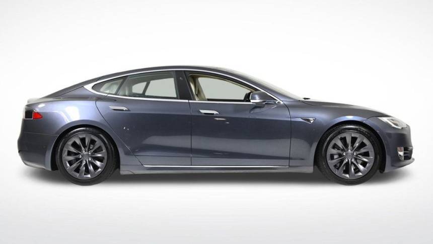 2017 Tesla Model S 5YJSA1E11HF222573