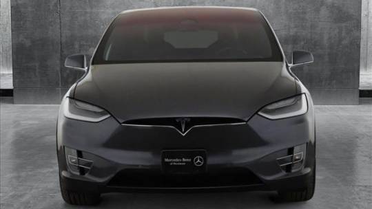 2017 Tesla Model X 5YJXCBE2XHF060943