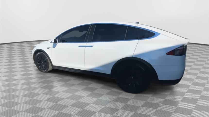 2019 Tesla Model X 5YJXCDE20KF193830