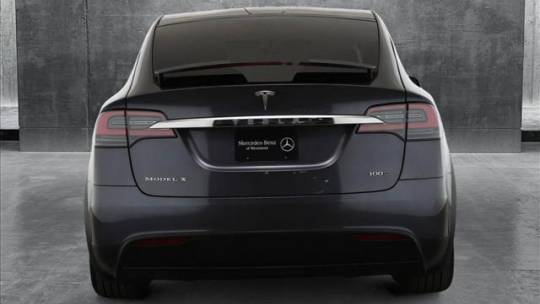 2017 Tesla Model X 5YJXCBE2XHF060943