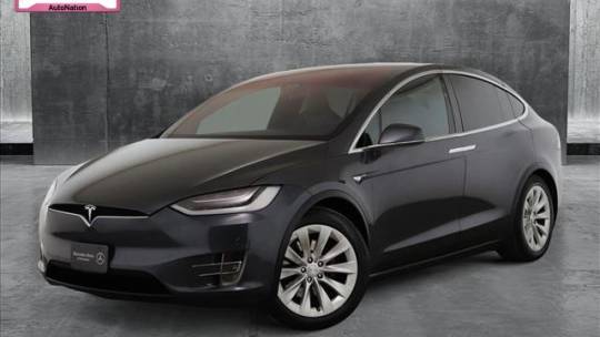 2017 Tesla Model X 5YJXCBE2XHF060943