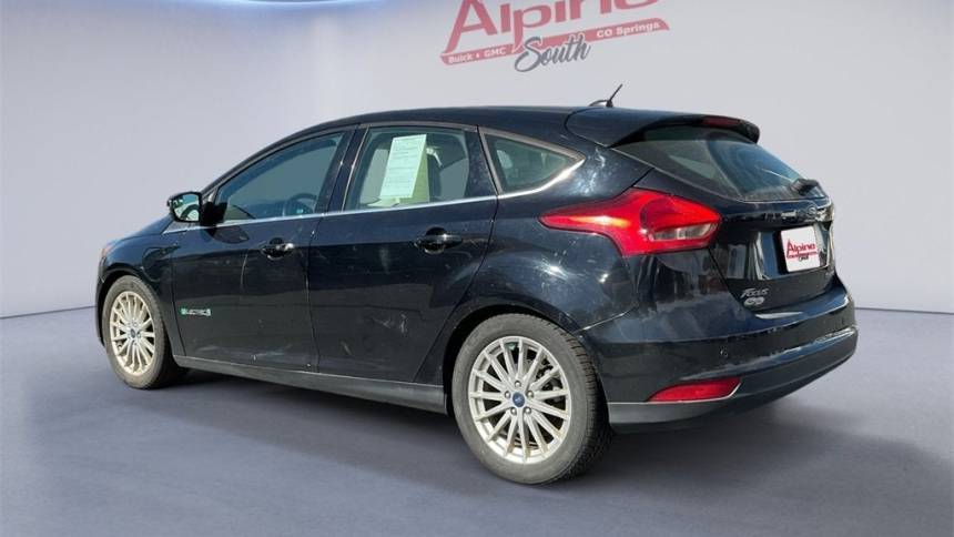 2017 Ford Focus 1FADP3R43HL311426