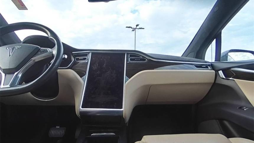 2016 Tesla Model X 5YJXCBE20GF005402