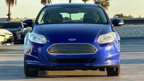 2015 Ford Focus 1FADP3R41FL221141