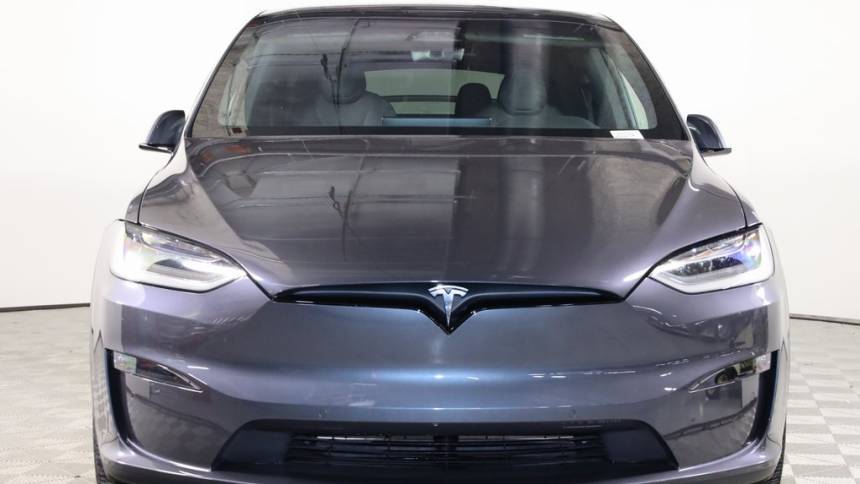 2022 Tesla Model X 7SAXCBE54NF333335